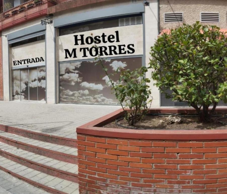 Hostel M Torres Madrid Bagian luar foto